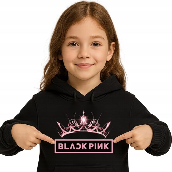 Bluza z kapturem fanart muzyczny k-pop korona pink z autorską grafiką czarny - wzór ASD-15438